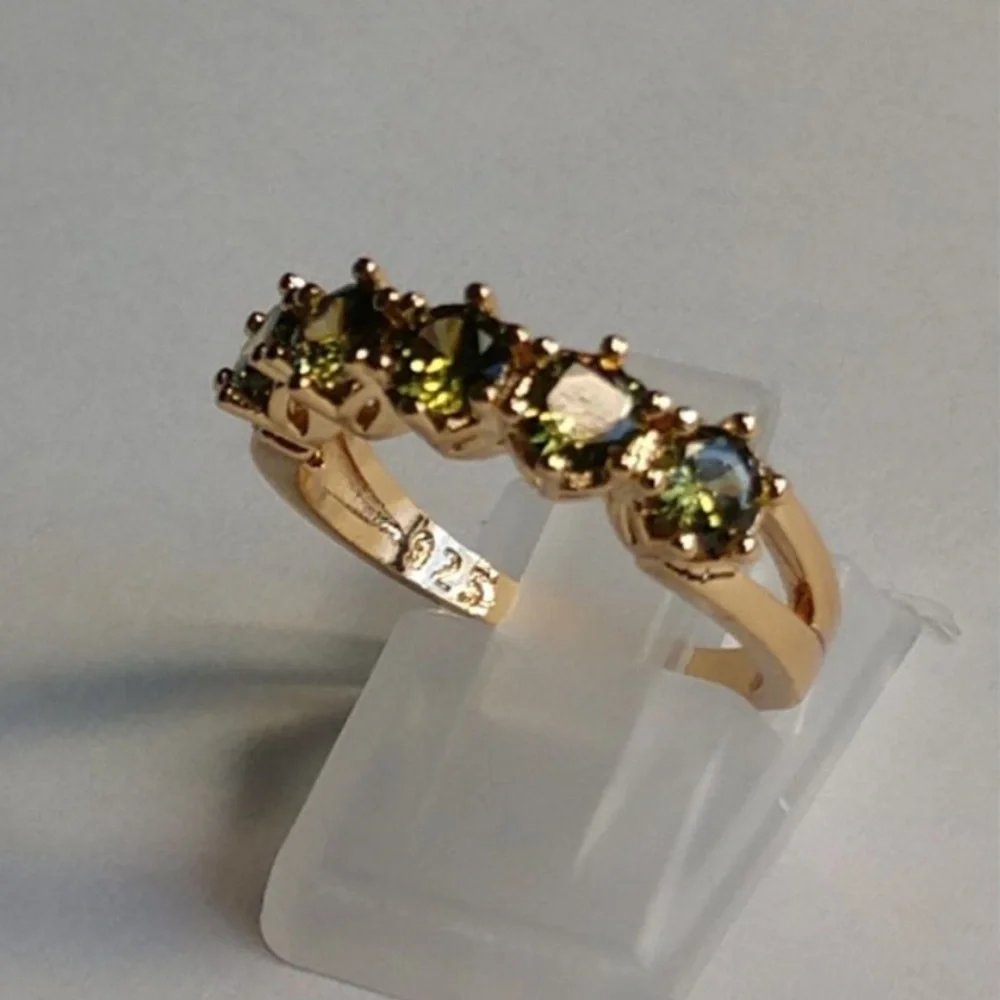 New Woman’s 9ct Gold Plated S925 Sterling Silver .68ctw Peridot Luxury Band Ring